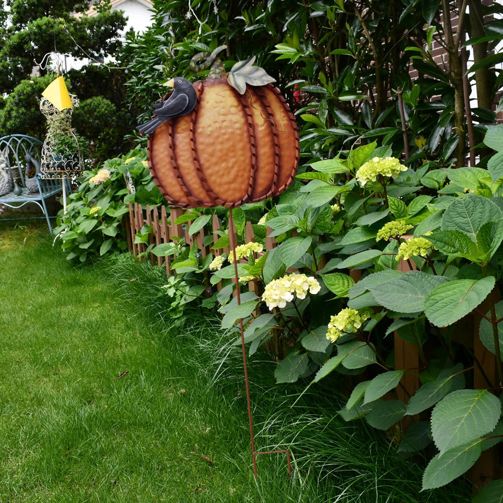 2 Parts Pumpkin Yard Sign Stakes Metal Pumpkin with bird Garden Decoration for Harvest Halloween Pumpkin Garden Stakes Yard Fall