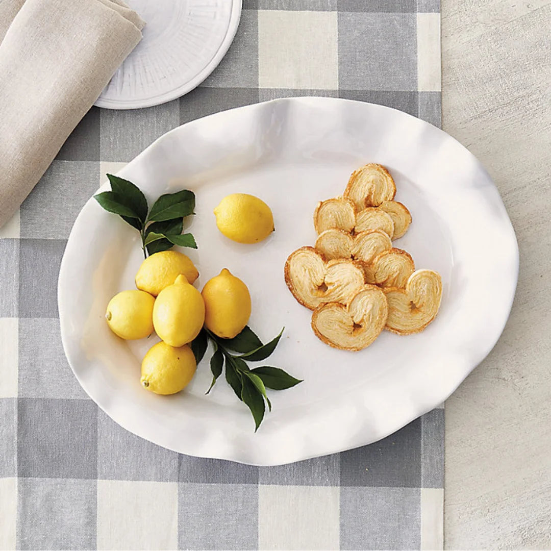 18 Inch White Melamine Oval Platter for Everyday Dining