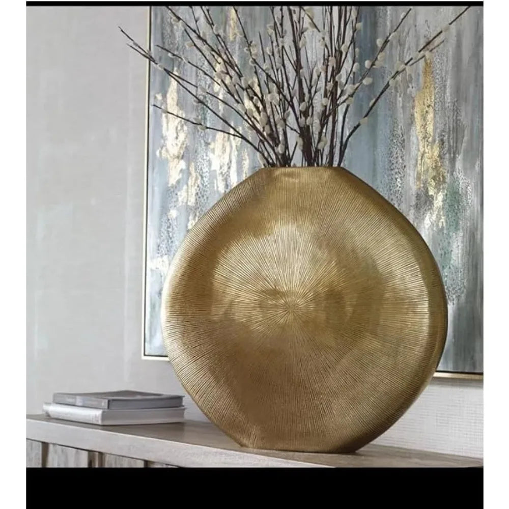 Elegant Gold Metal Flower Vase for Modern Home Décor