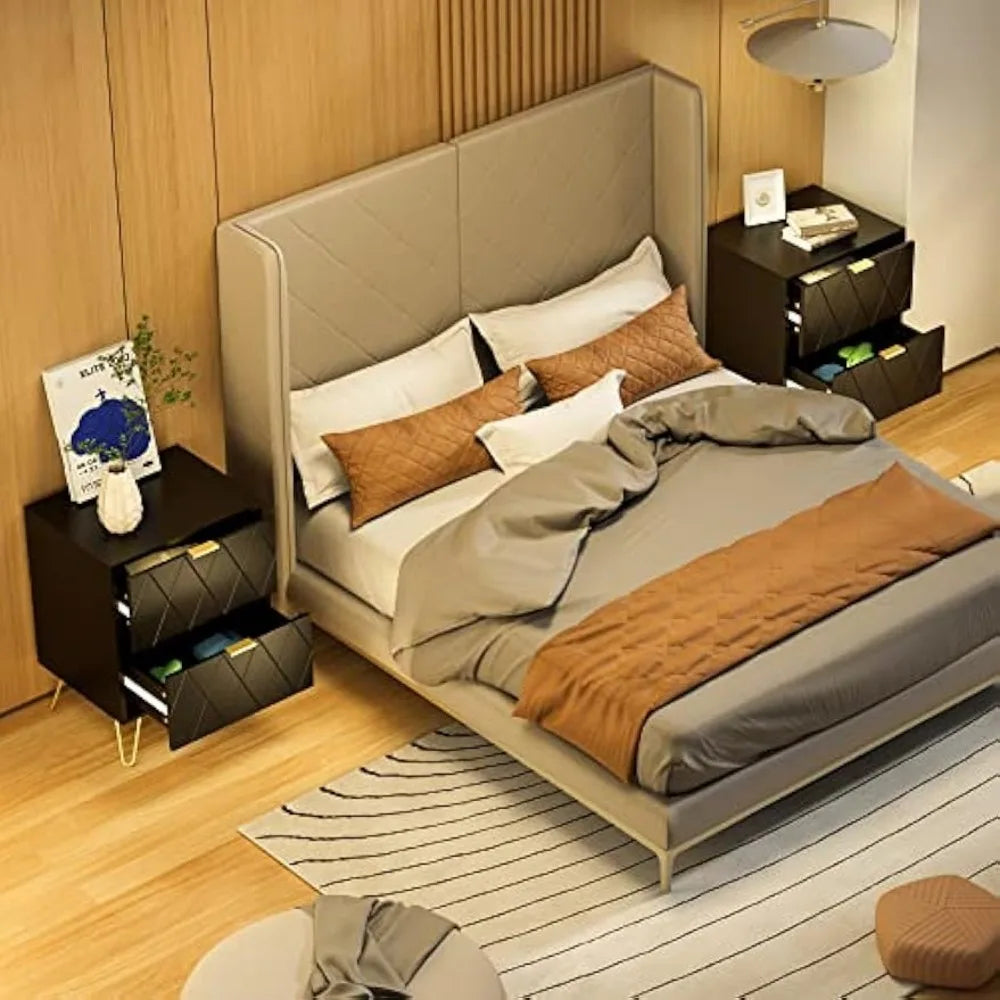 Black Three Piece Bedroom Set With Nightstands And Dresser