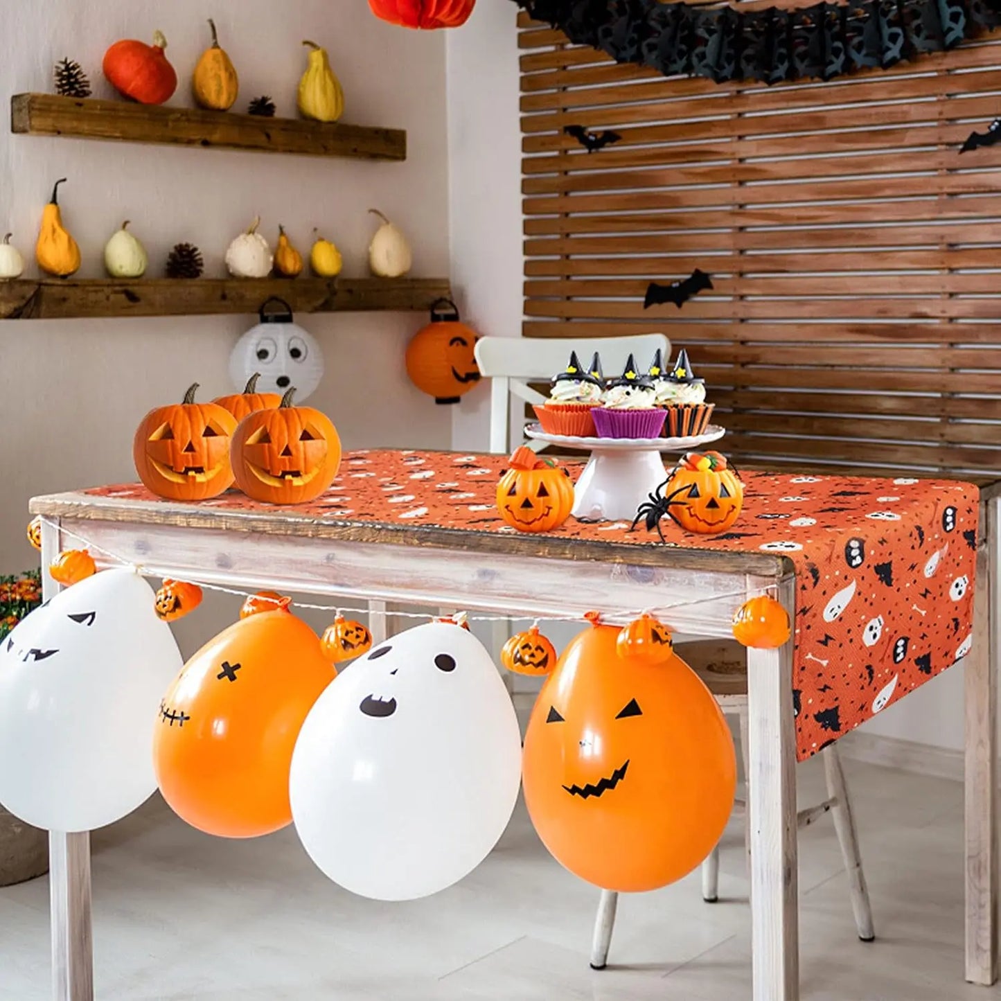 Halloween Table Runner, Cotton Linen Table Runner, Classic Halloween Elements Tablecloth-bat、Ghost for Bedroom Home Living Room