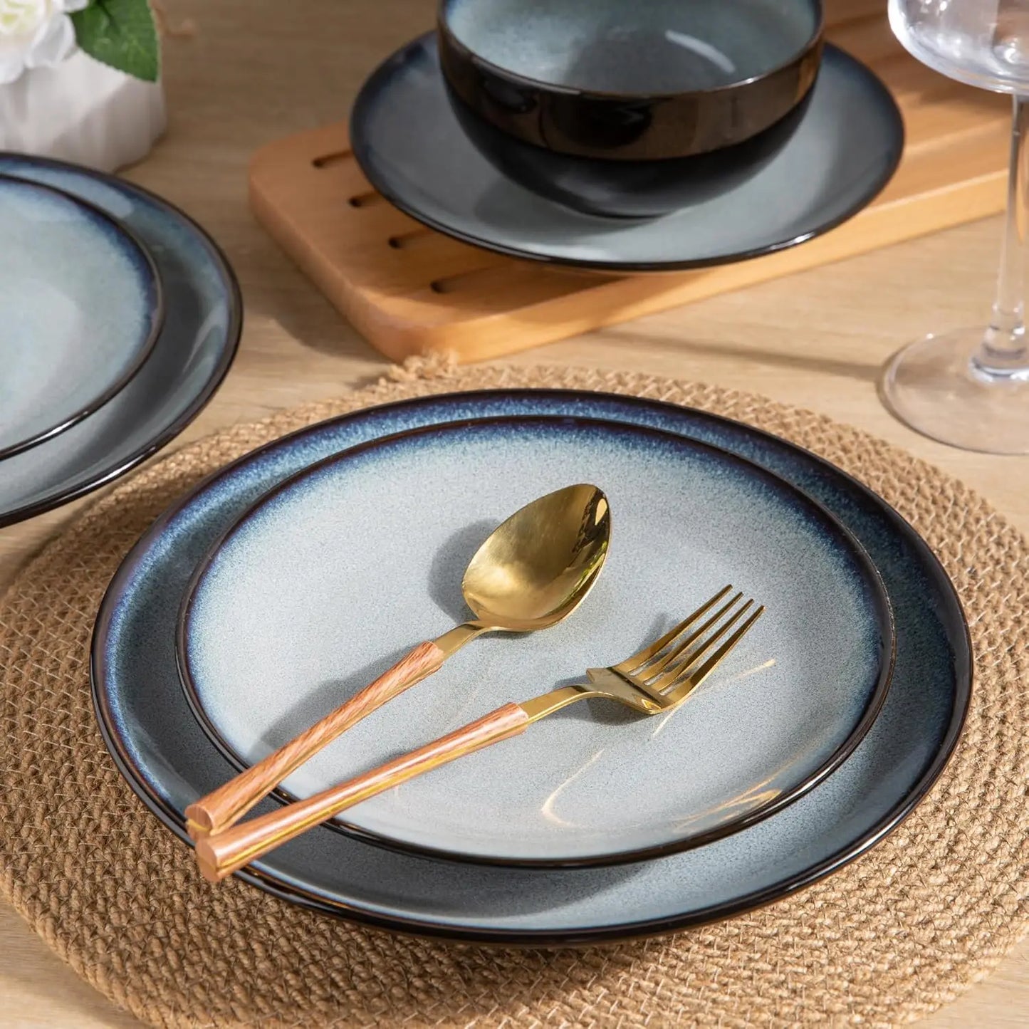 Ceramic Dinnerware Sets for 4,Stoneware Coupe Plates and Bowls Sets,Highly Chip and Crack Resistant | Dishwasher & Microwave & O