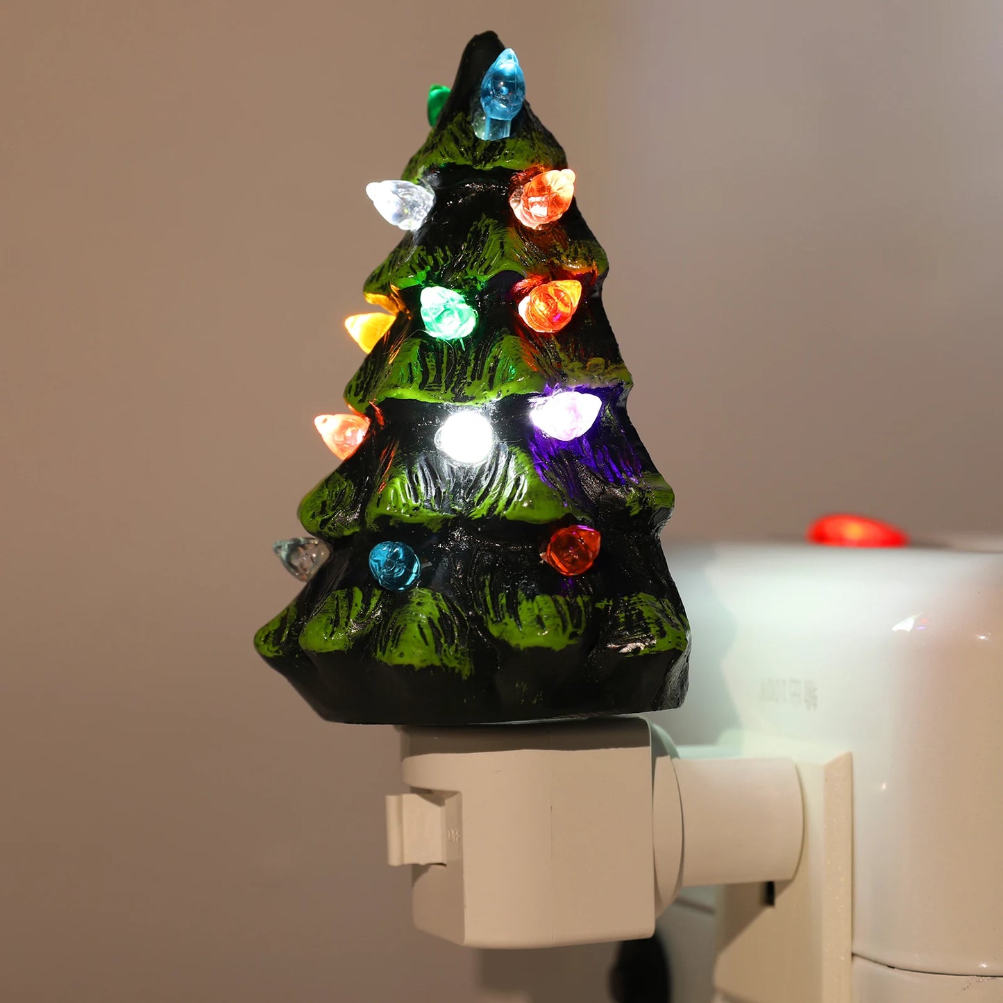 Resin Christmas Tree Night Light 360 Degree Swivel Plug Wall Plug in Night Light Hand Painted Resin Vintage Bedside Lamp Home