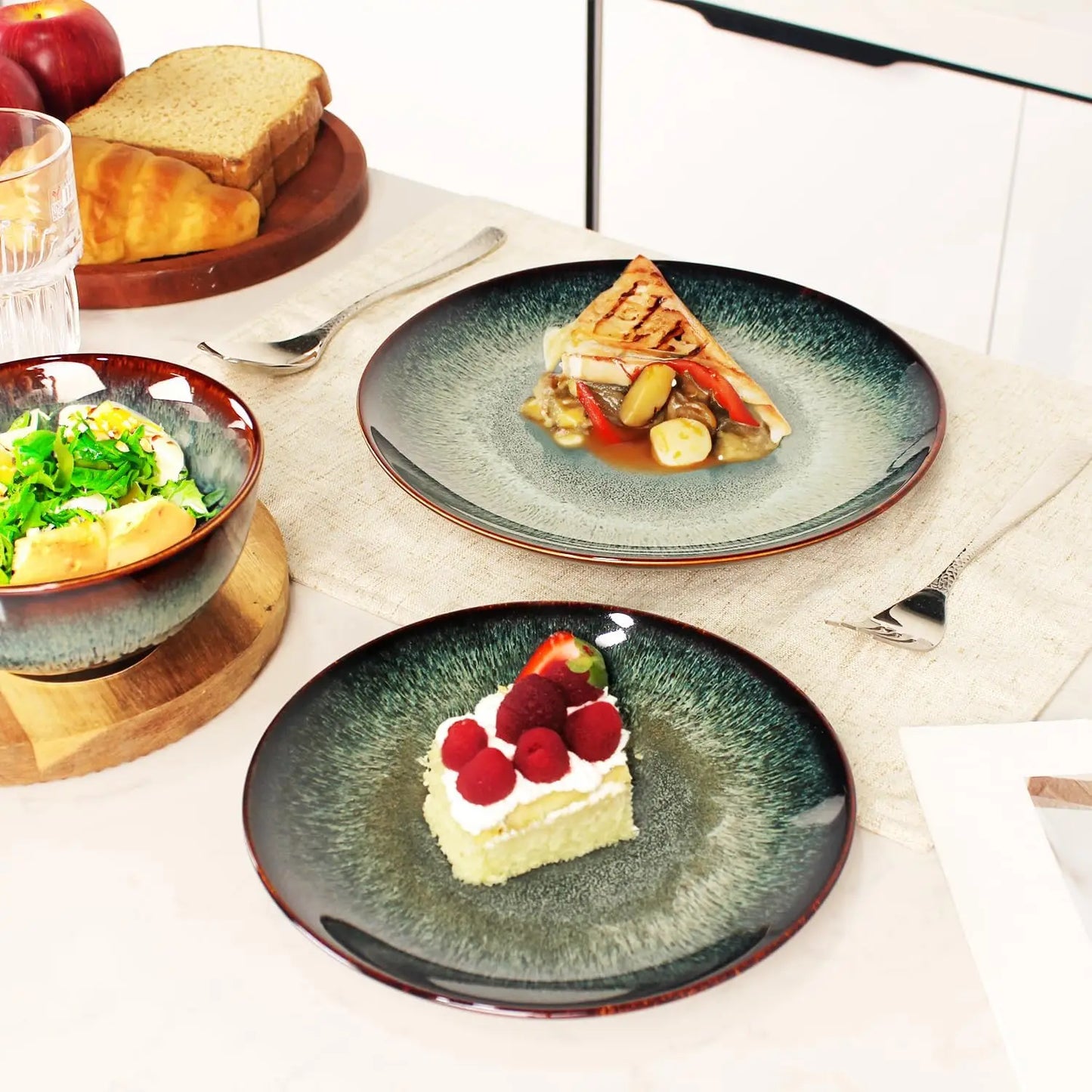 Dinner Set 12 Pieces - Round Reactive Glaze Tableware - Kitchen Dinnerware Porcelain Crockery with Dinner Plate, Bowl and Soup P