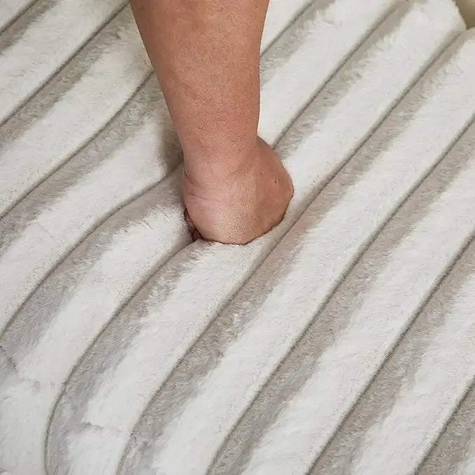 Huanzhuang Faux Rabbit Fur Storage Ottoman Bench Metal Legs