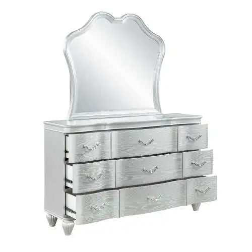 Traditional Queen Bedroom Set With Upholstered Tufted Bed