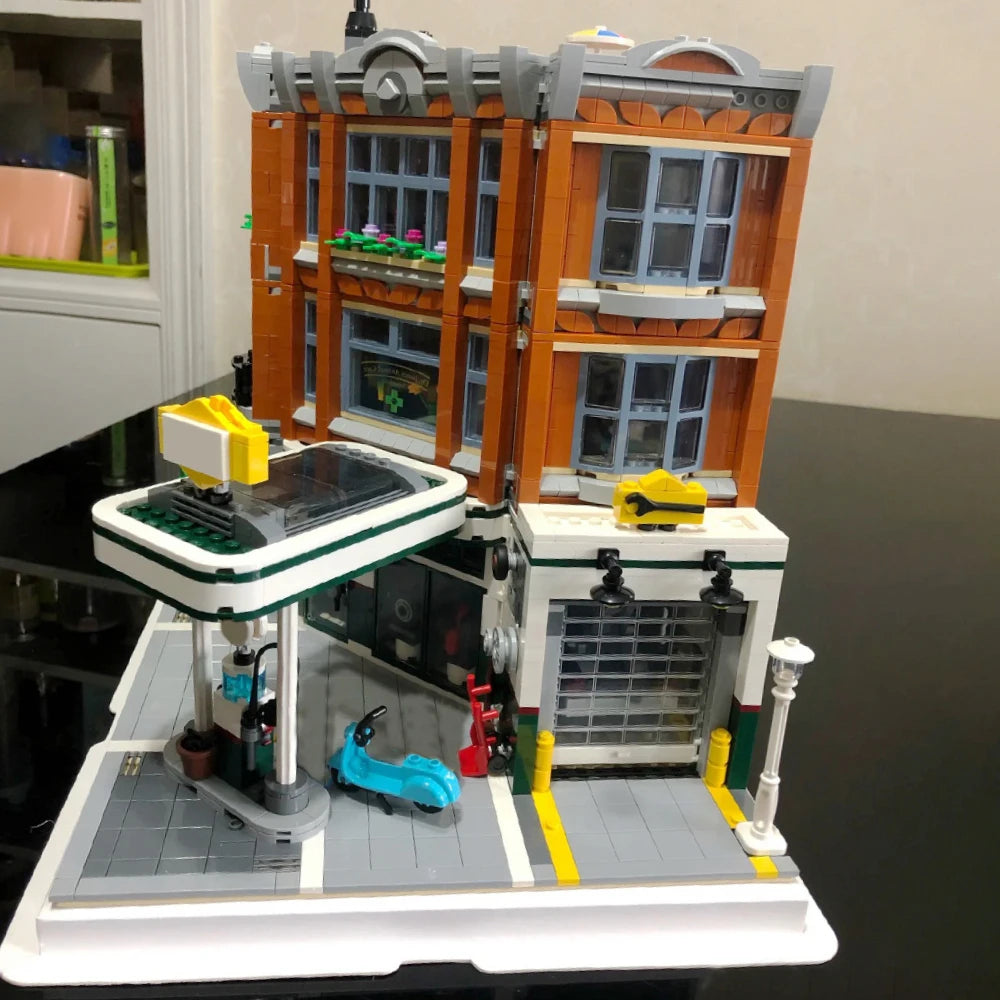 Creative Expert Brick Bank Cafe Corner Model MOC Street