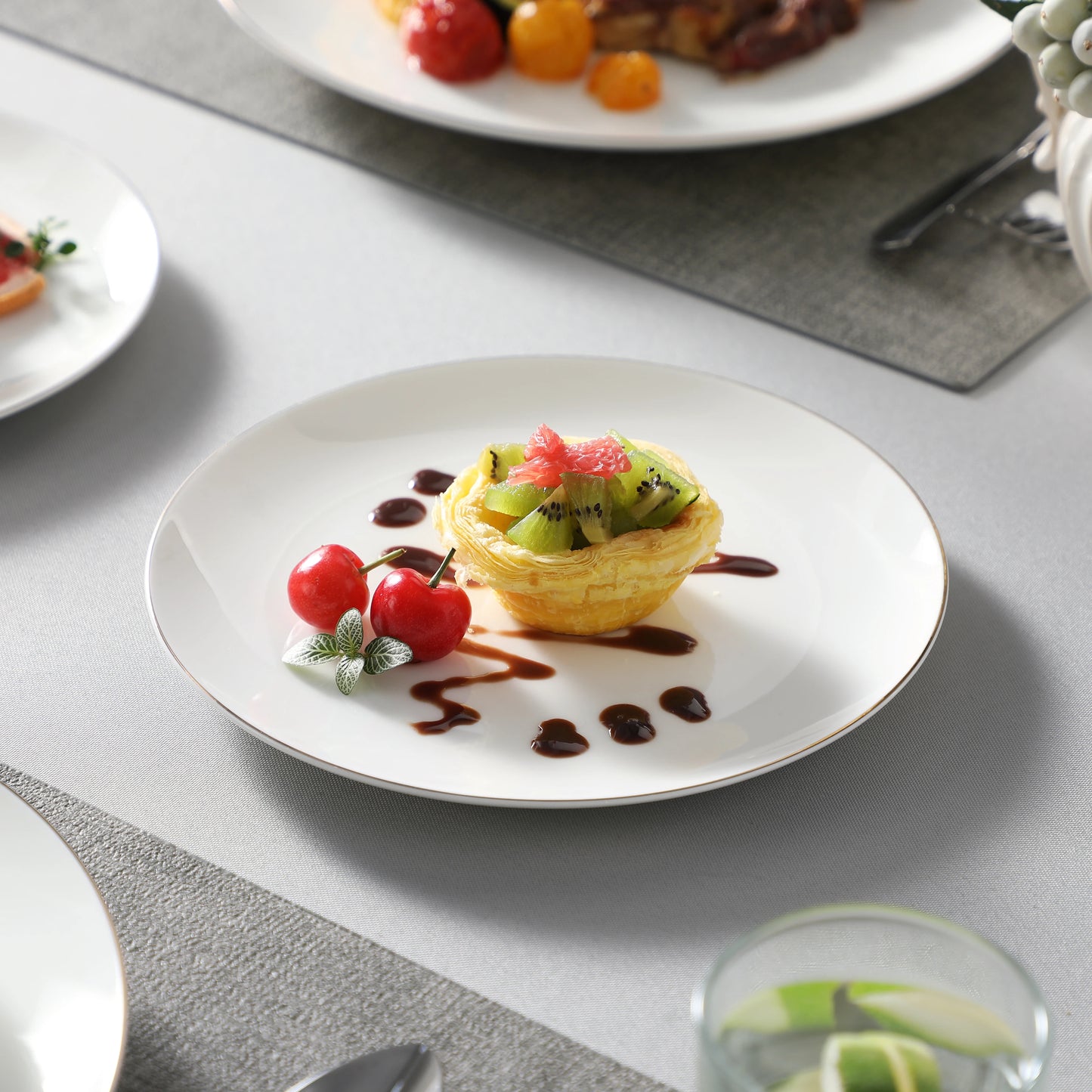 MALACASA 16/32-PIECE Nordic European White Bone China Tableware Set with Bowl,Dinner&Dessert&Soup Plate Set for 4/8 person