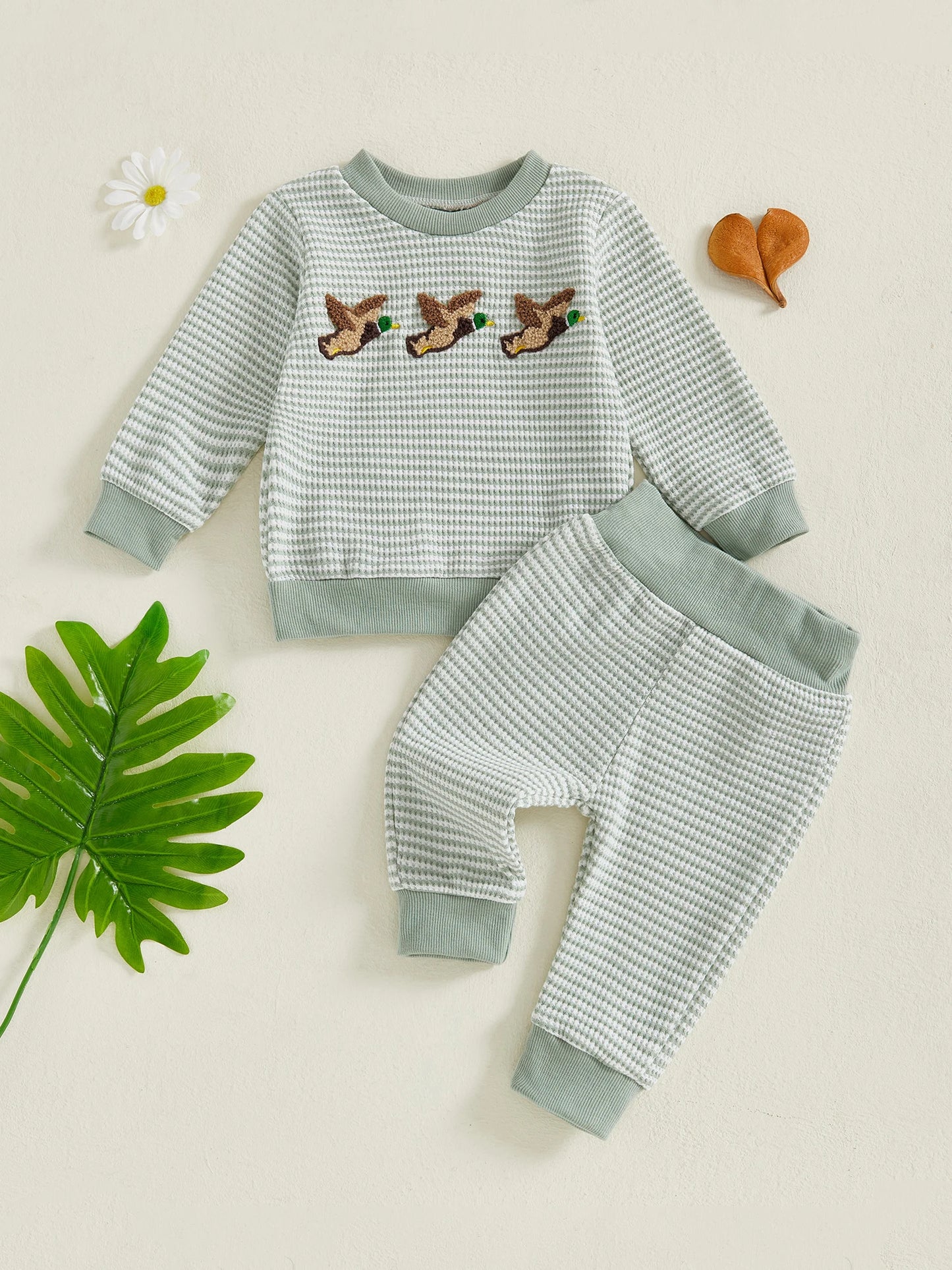 Kids Winter 2Pcs Outfits Long Sleeve Crew Neck Bear Embroidery Sweater Striped Jogger Pants Set for Boys
